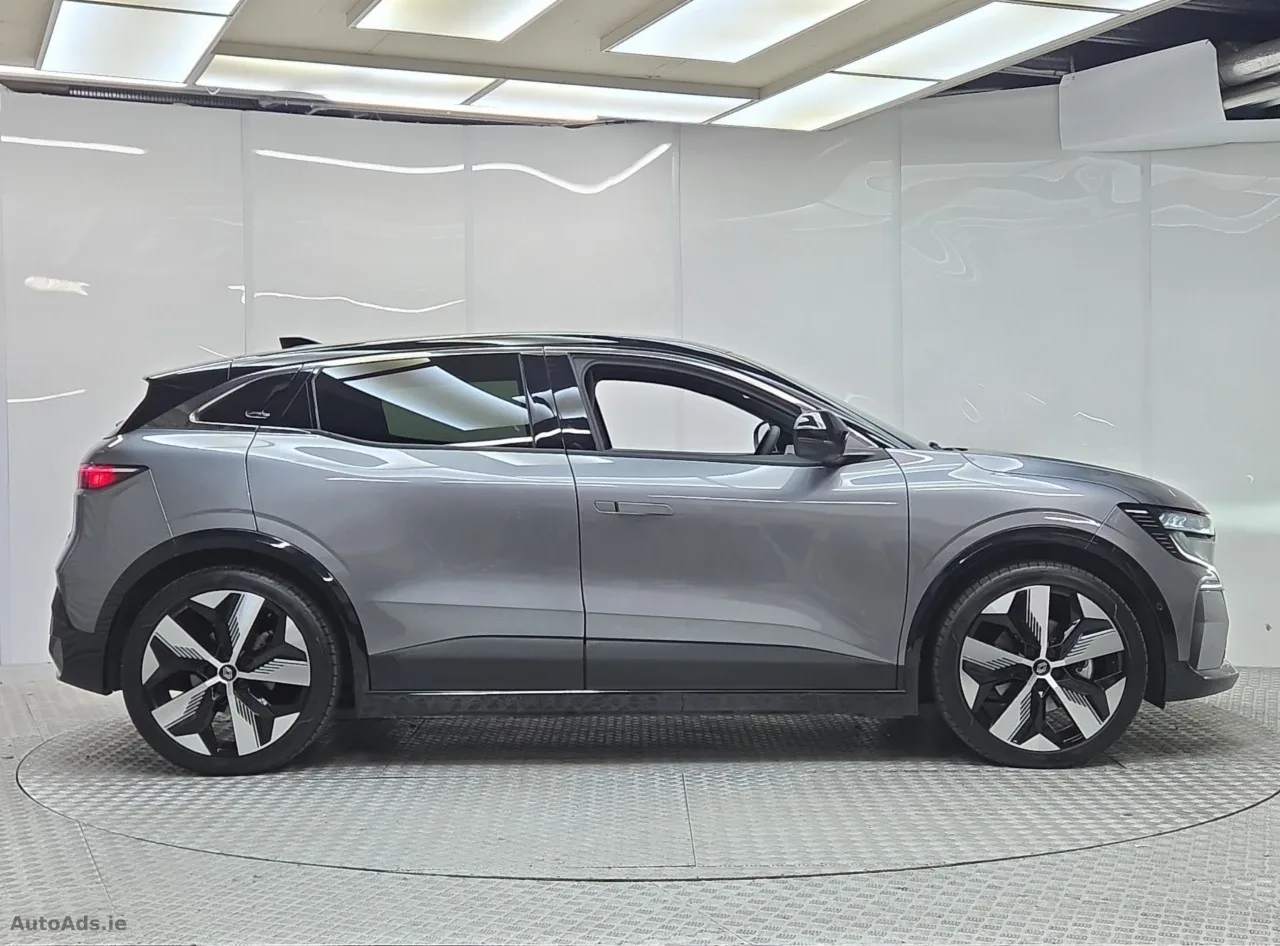 2025 Renault Megane E-Tech – photo 5
