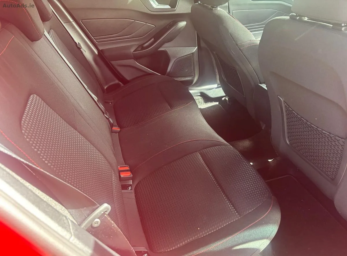 2025 Ford Focus – photo 16