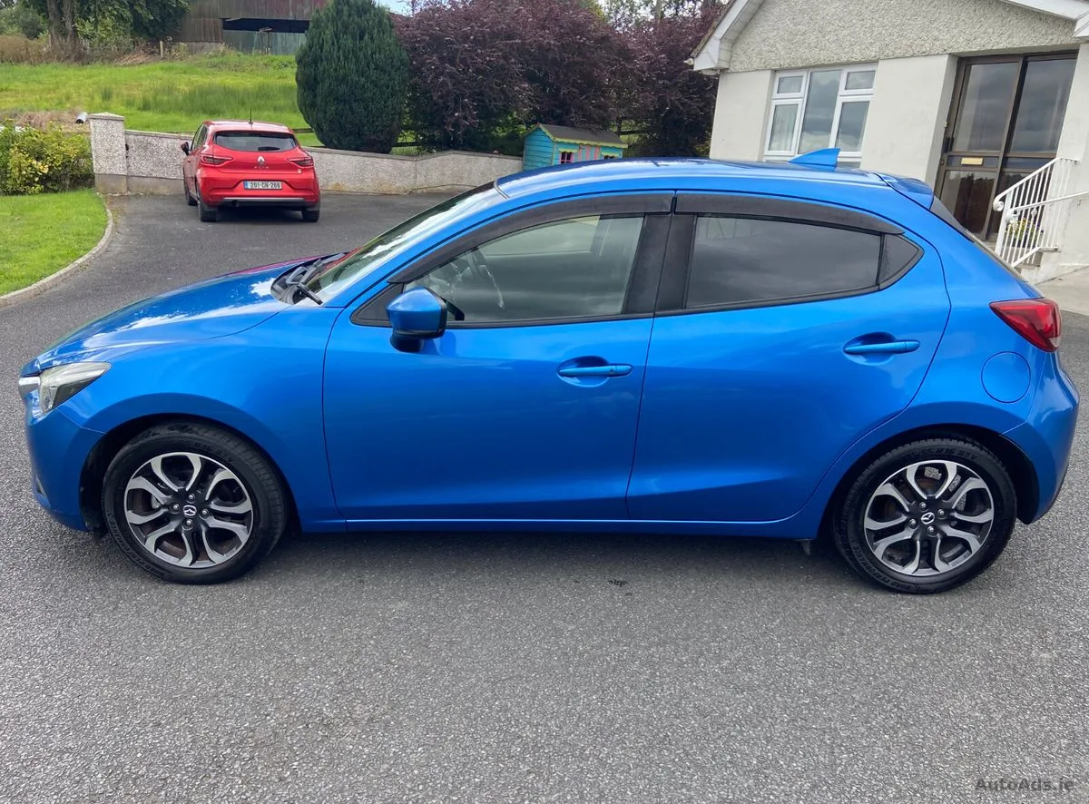 2017 Mazda Demio – photo 5