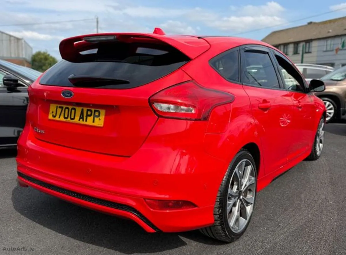 2017 Ford Focus – photo 5