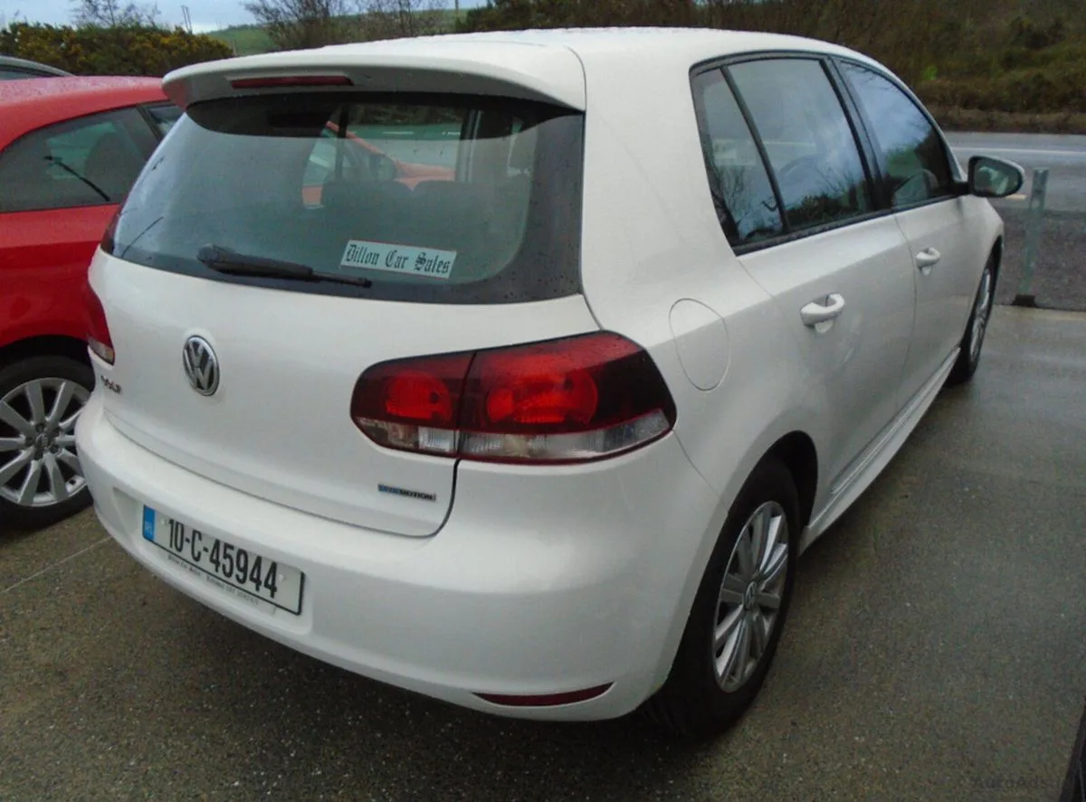 2010 Volkswagen Golf – photo 2