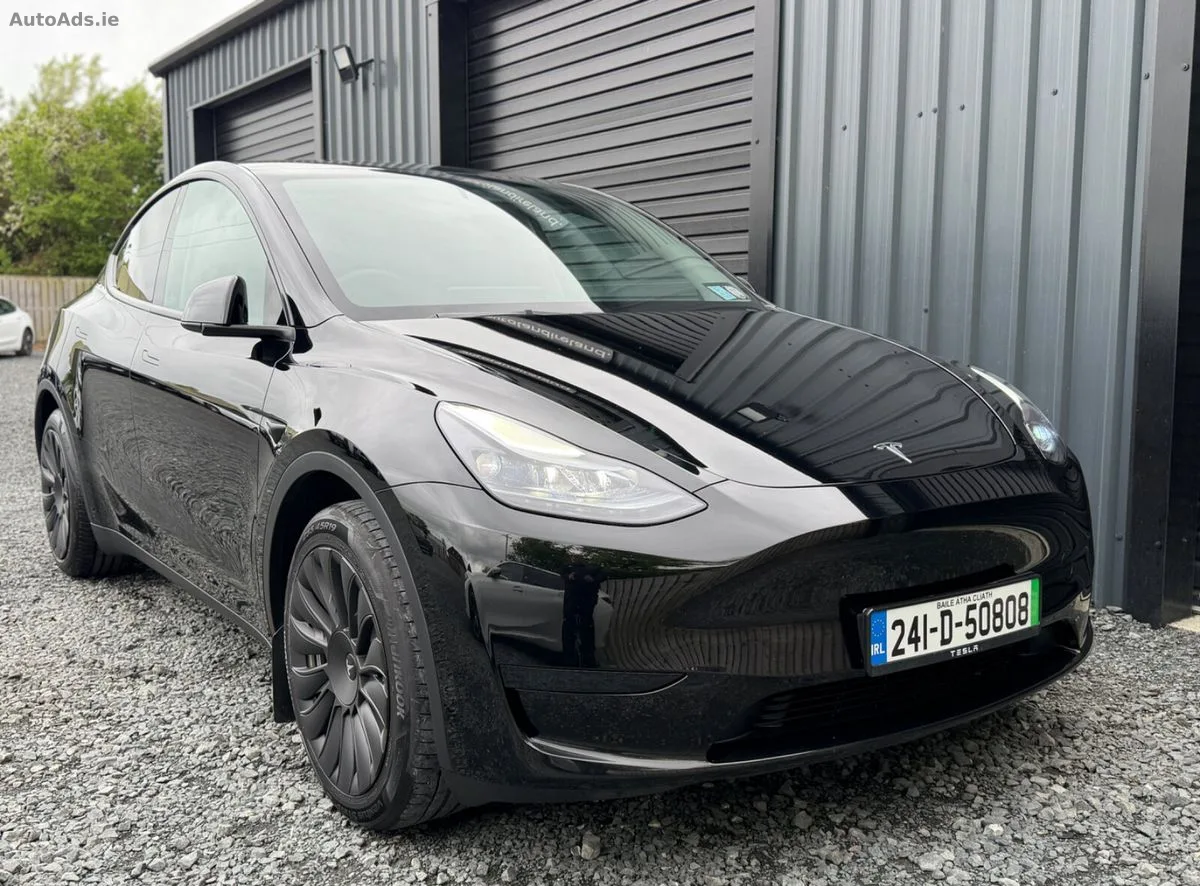 2024 Tesla Model Y – photo 9