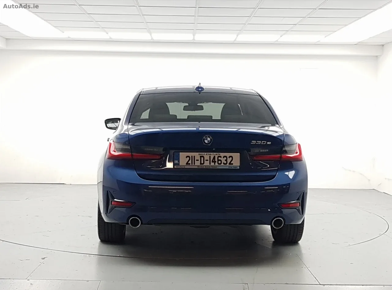 2021 BMW 3 Series – photo 8