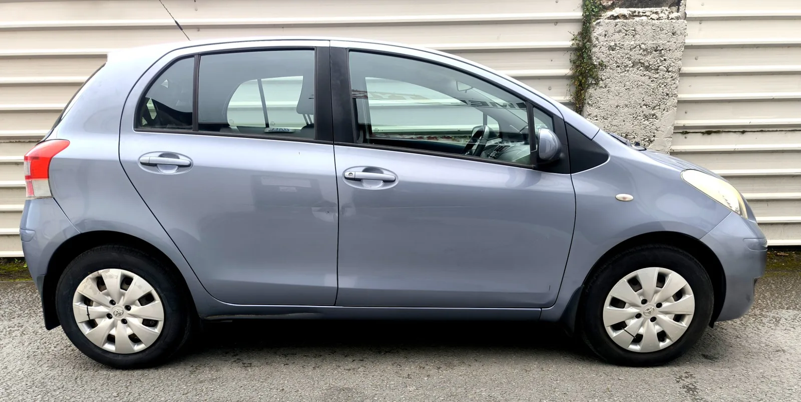 2010 Toyota Yaris – photo 5