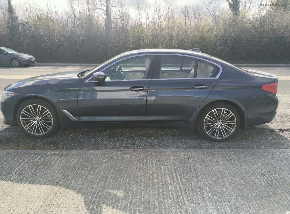 2017 BMW 5-Series – photo 4