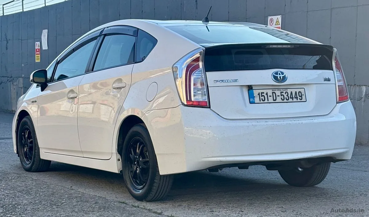 2015 Toyota Prius – photo 6