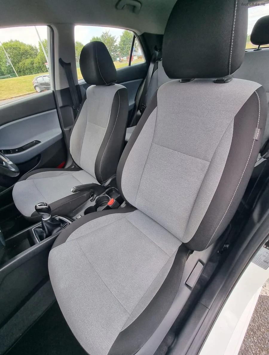 2016 Hyundai i20 – photo 14