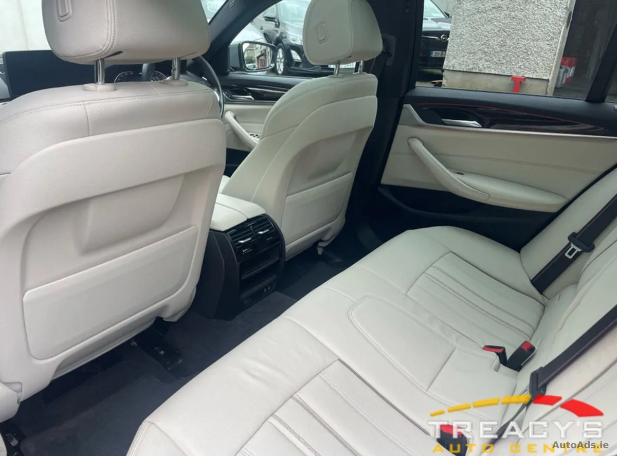 2022 BMW 5-Series – photo 8