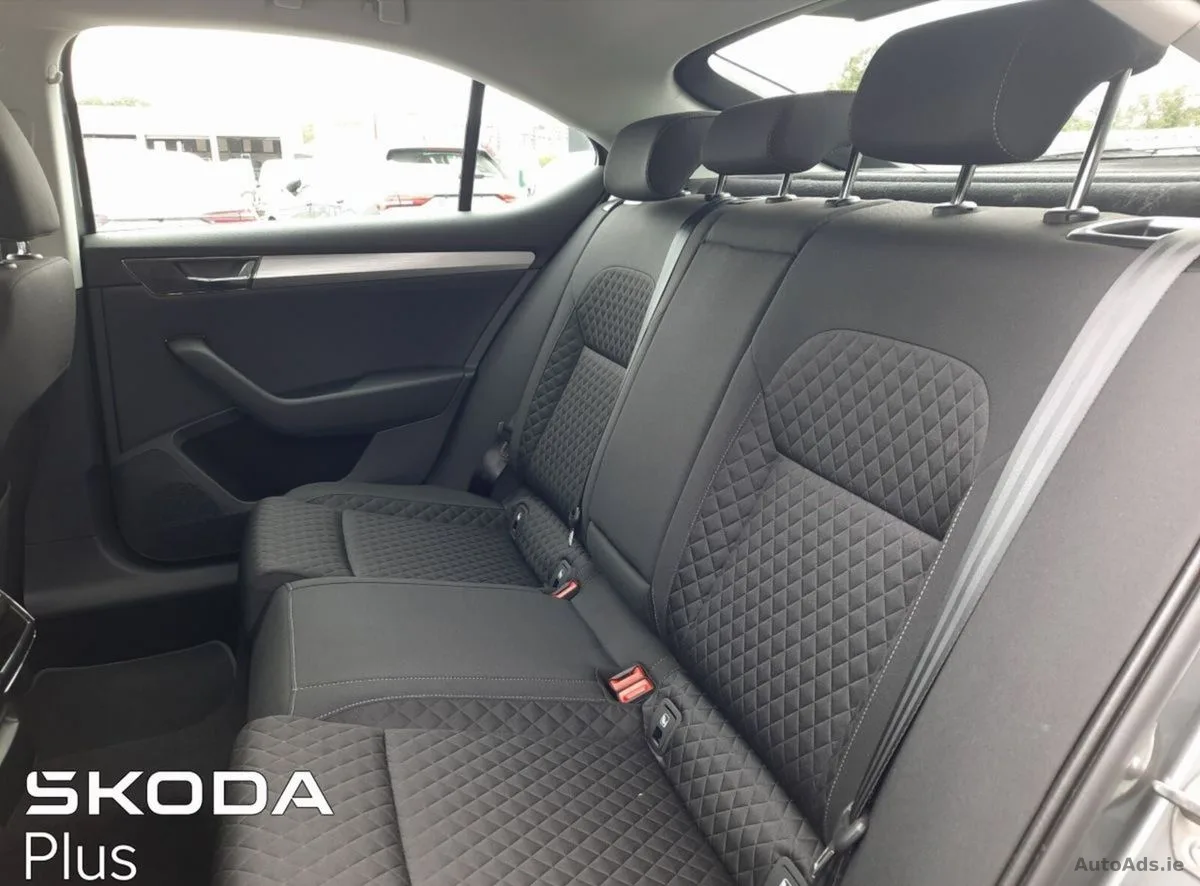 2024 Skoda Superb – photo 7