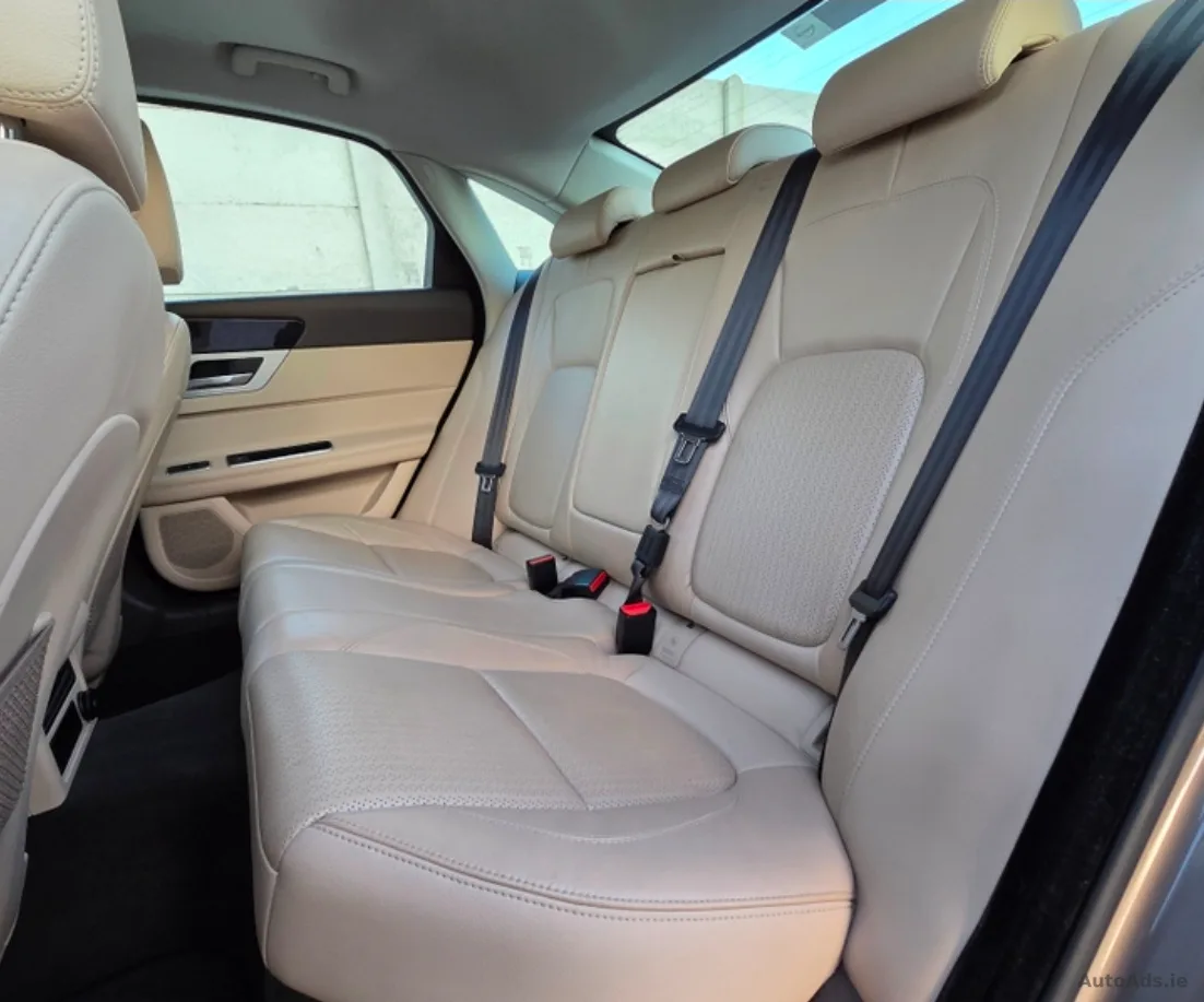 2016 Jaguar XF