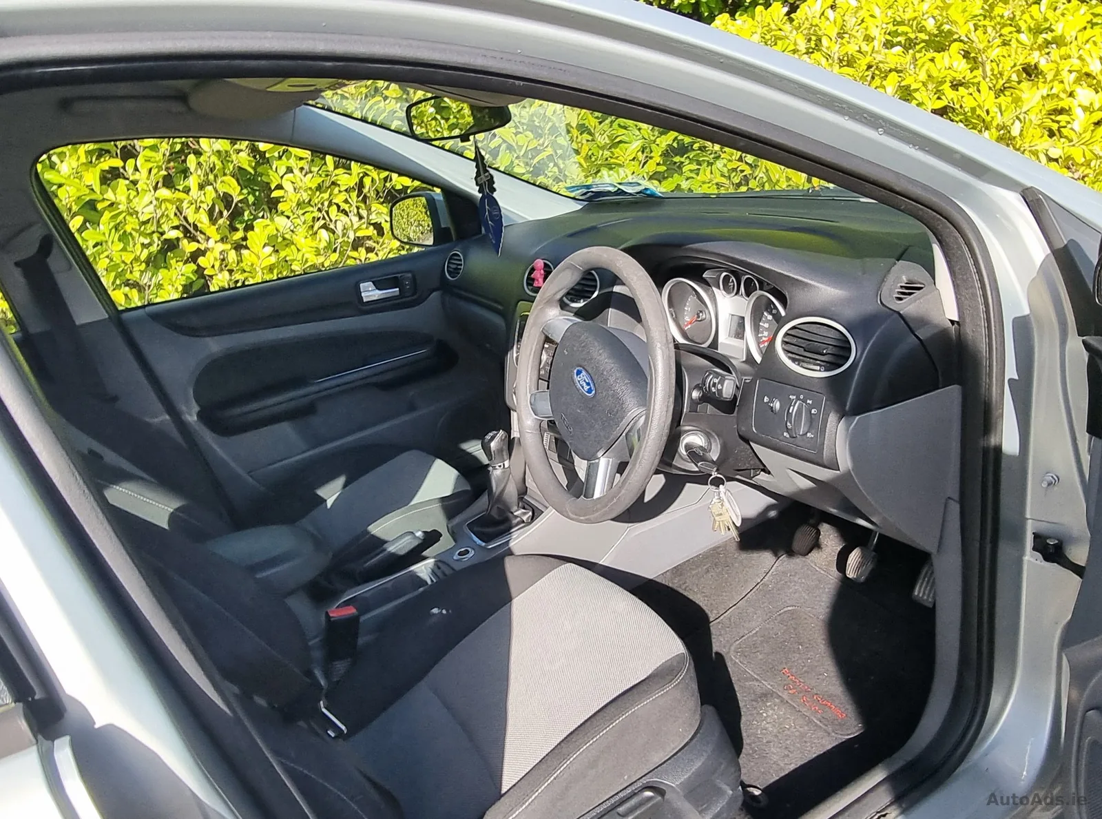 2010 Ford Focus – photo 4