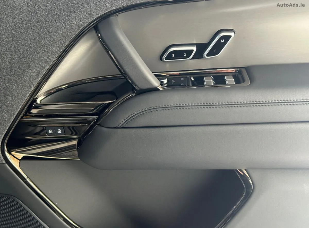 2025 Land Rover Range Rover Sport – photo 13