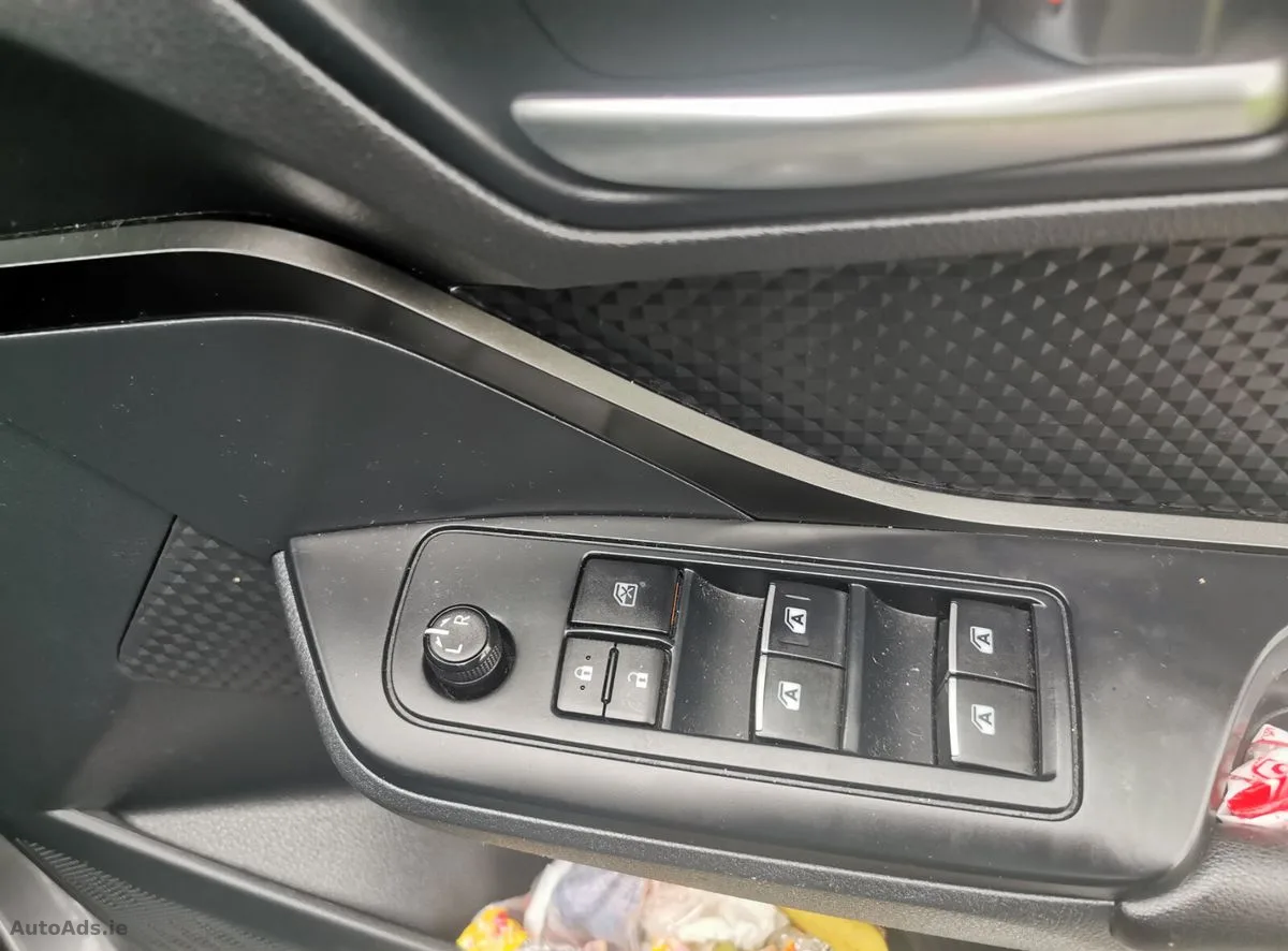 2017 Toyota C-HR – photo 6