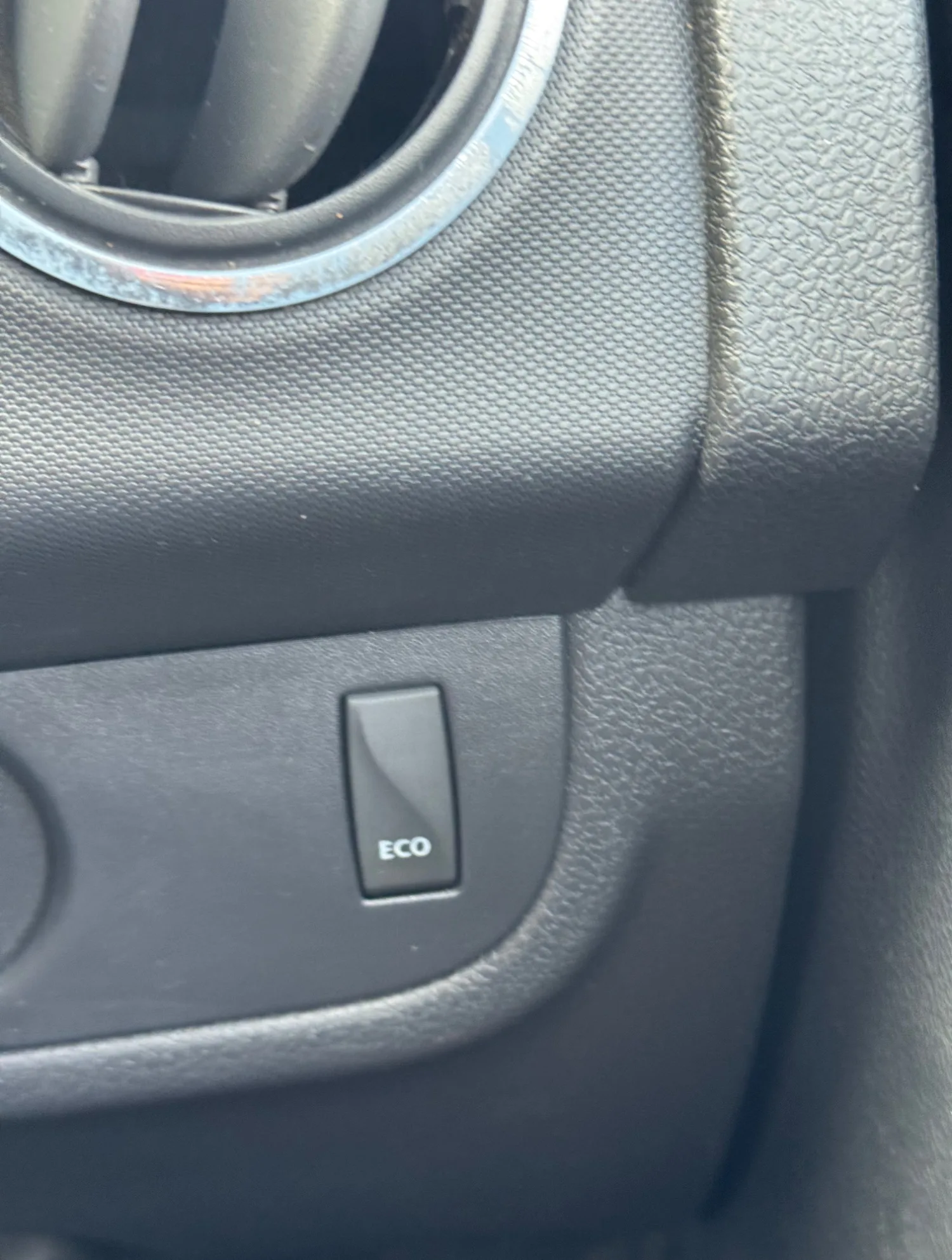 2015 Dacia Logan – photo 9