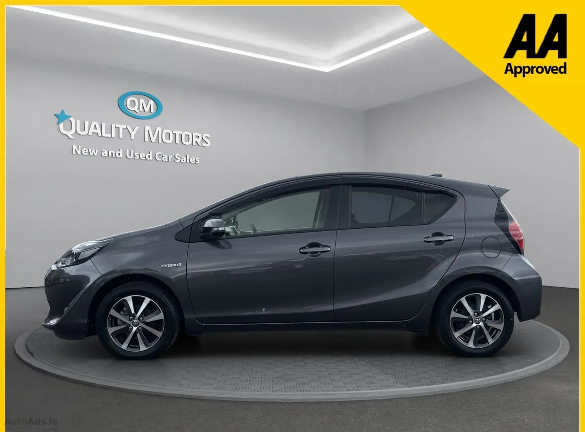 2019 Toyota Aqua – photo 4