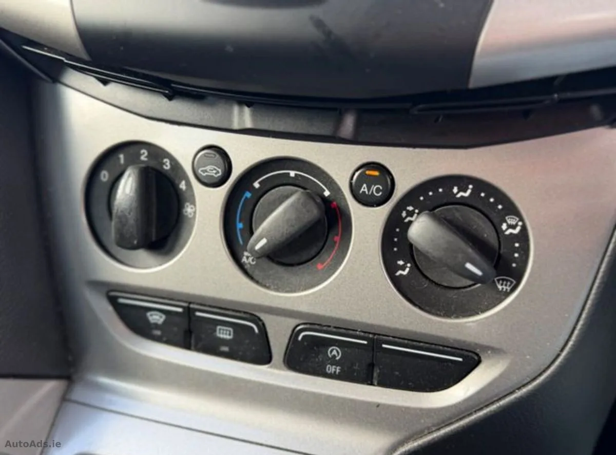 2013 Ford Focus – photo 12