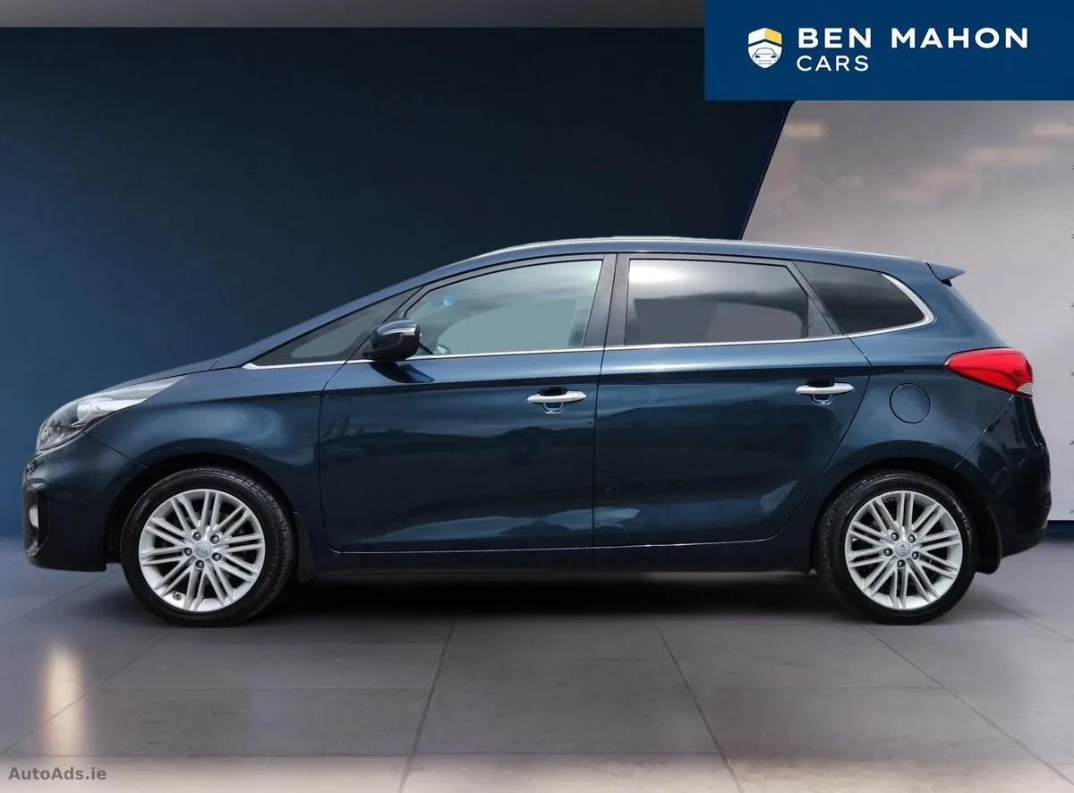2017 Kia Carens – photo 2