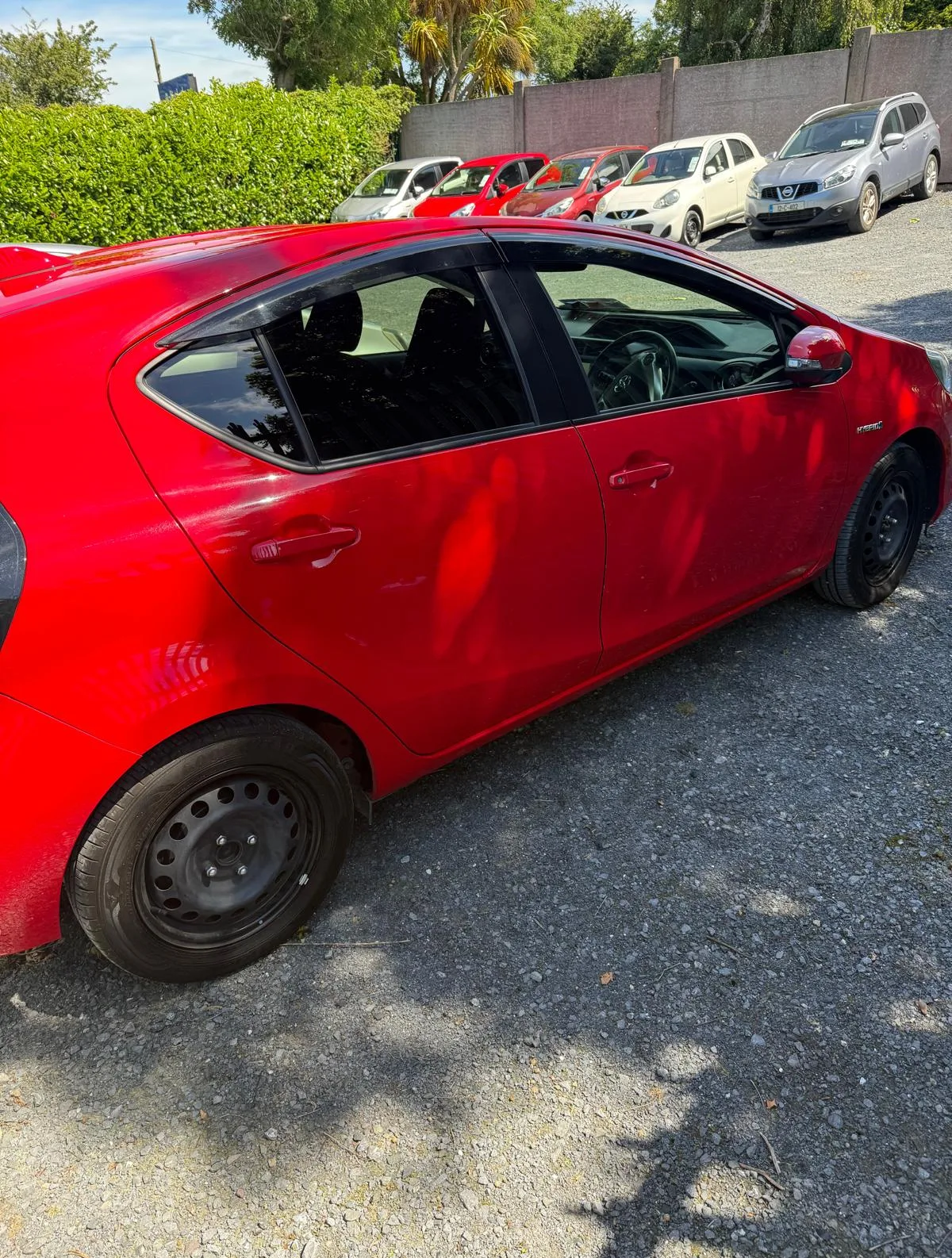 2015 Toyota Aqua – photo 2
