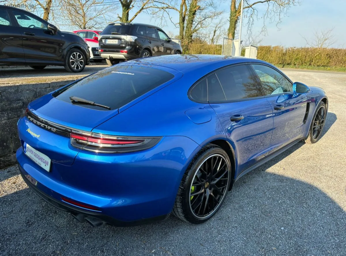 2018 Porsche Panamera – photo 2