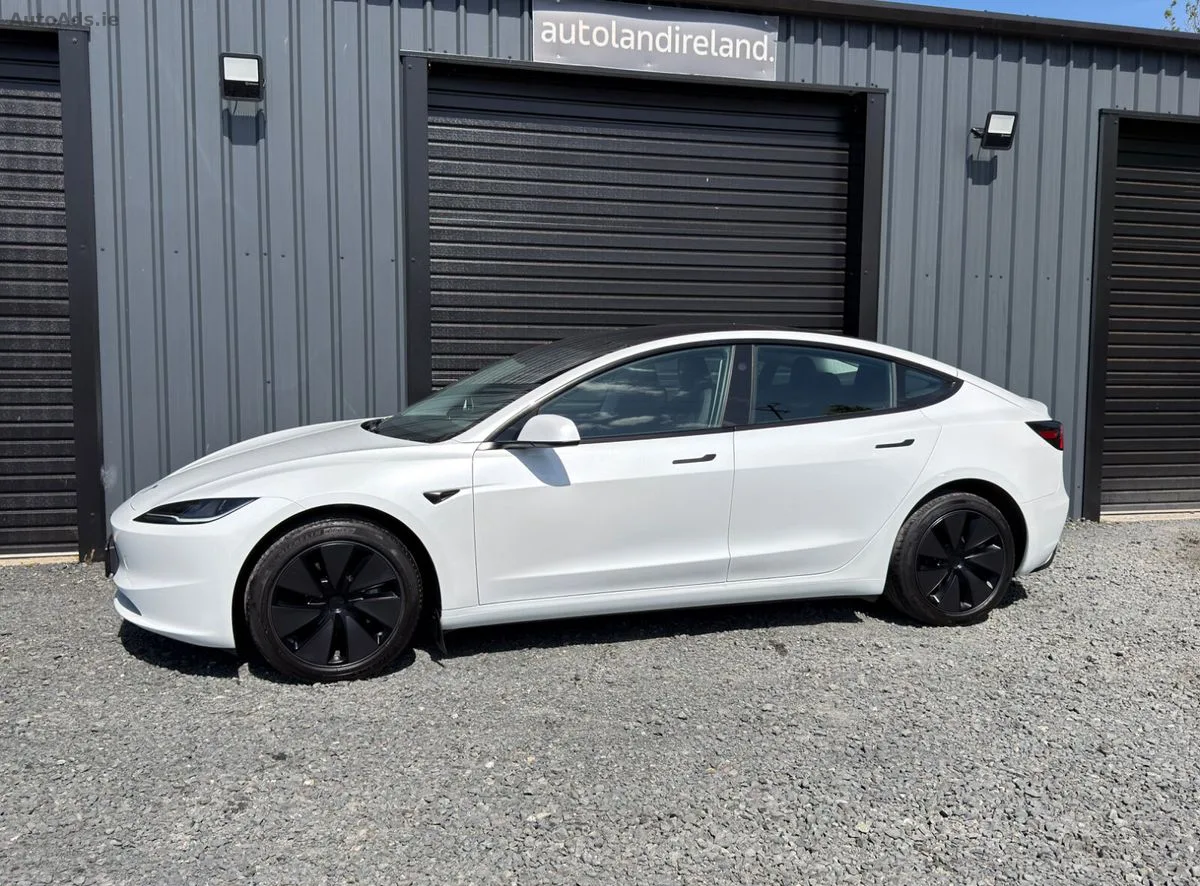 2024 Tesla Model 3 – photo 3