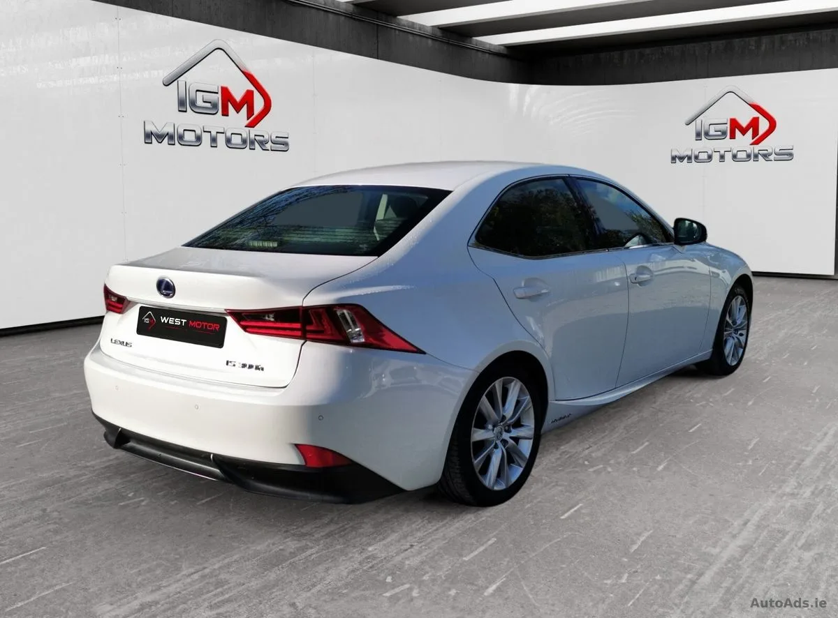 2015 Lexus IS – photo 3