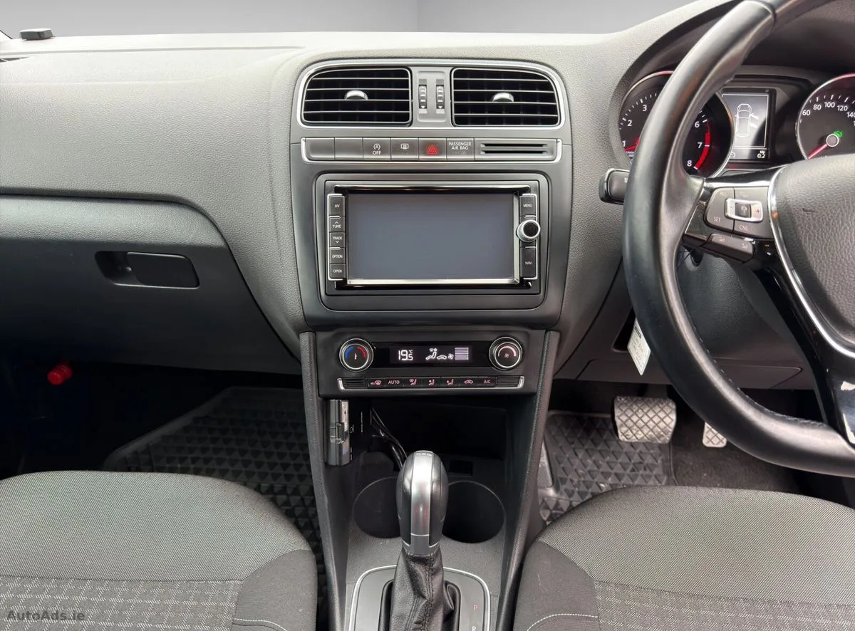 2014 Volkswagen Polo – photo 18