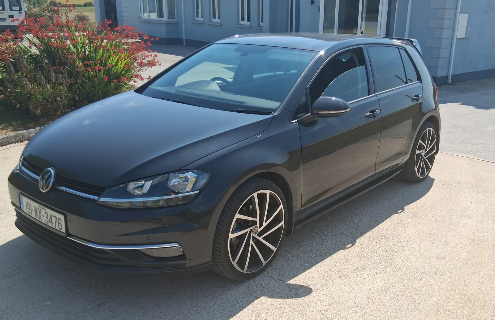 2019 Volkswagen Golf – photo 1