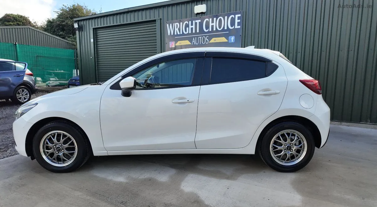 2018 Mazda Demio – photo 9