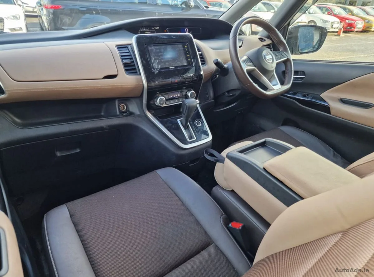 2019 Nissan Serena – photo 12