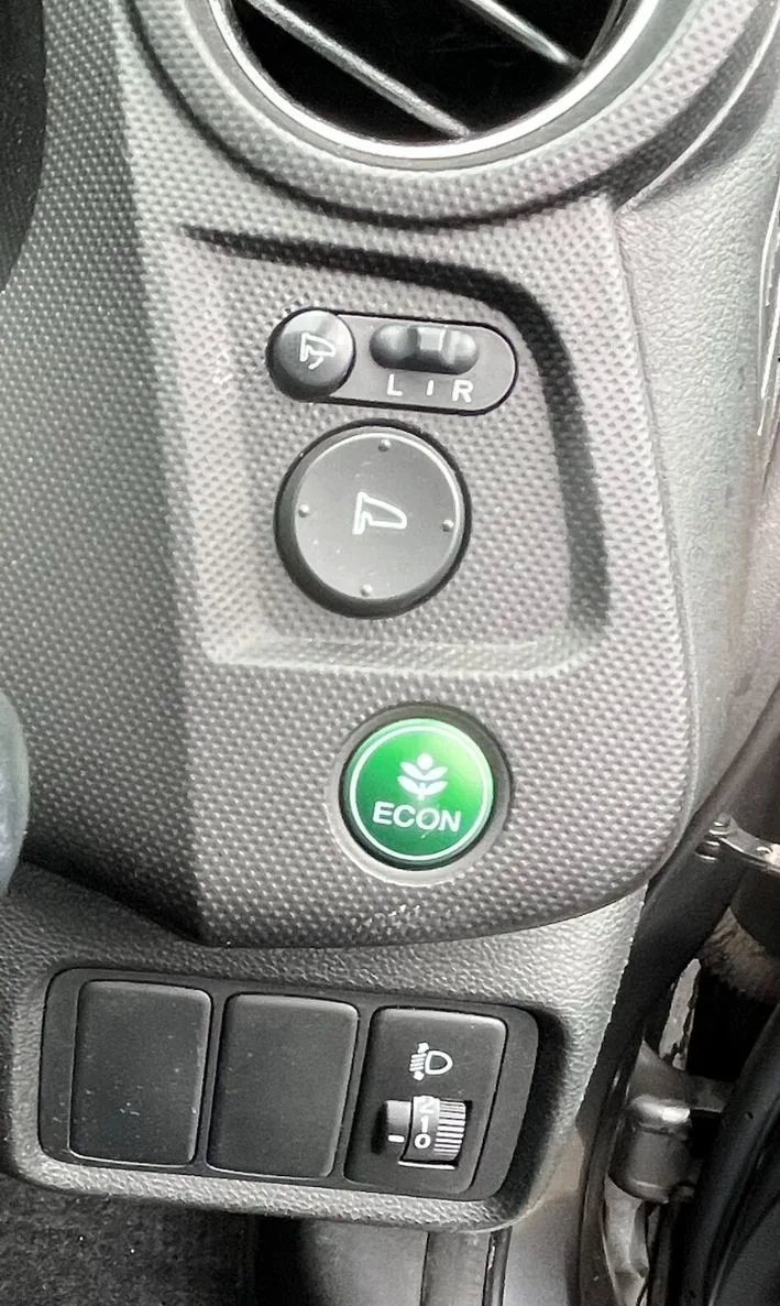 2011 Honda Insight – photo 8