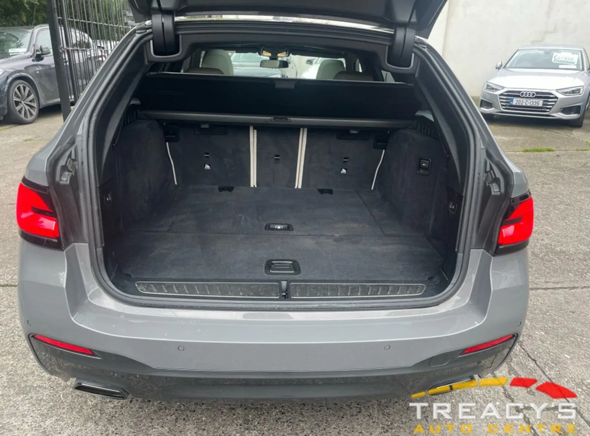 2022 BMW 5-Series – photo 11