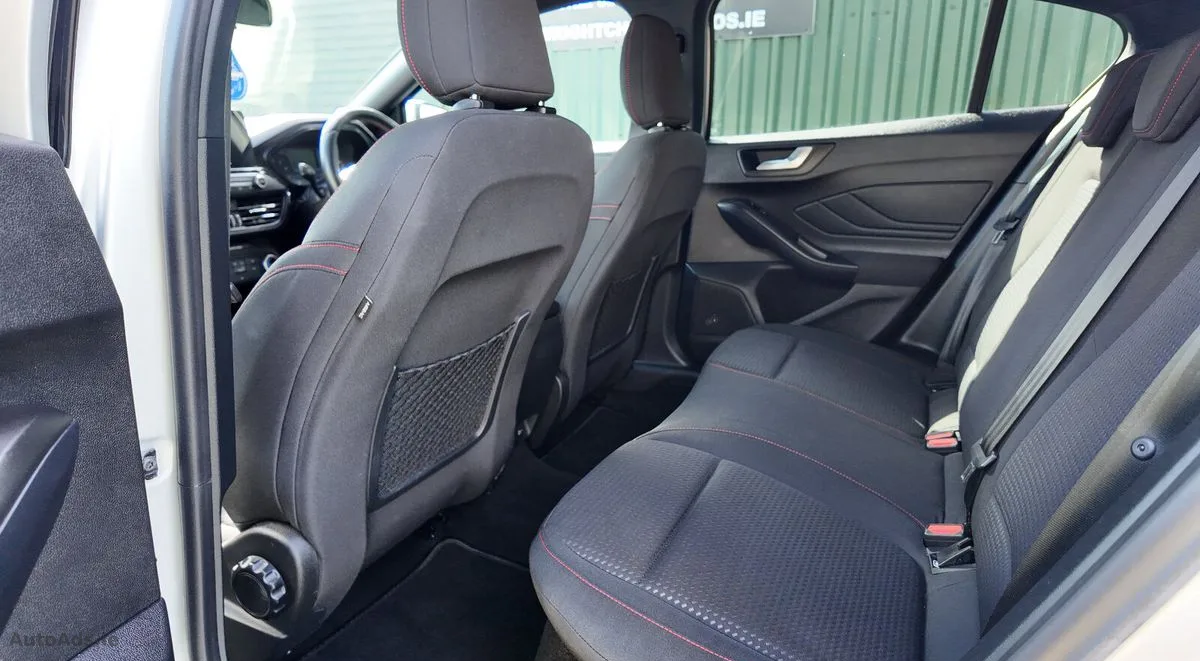 2019 Ford Focus – photo 19