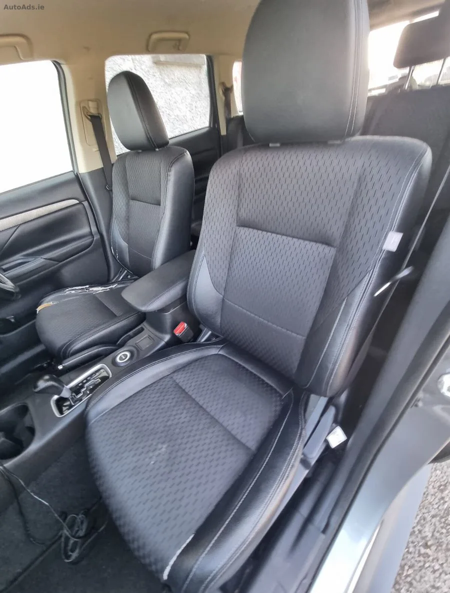 2014 Mitsubishi Outlander – photo 17