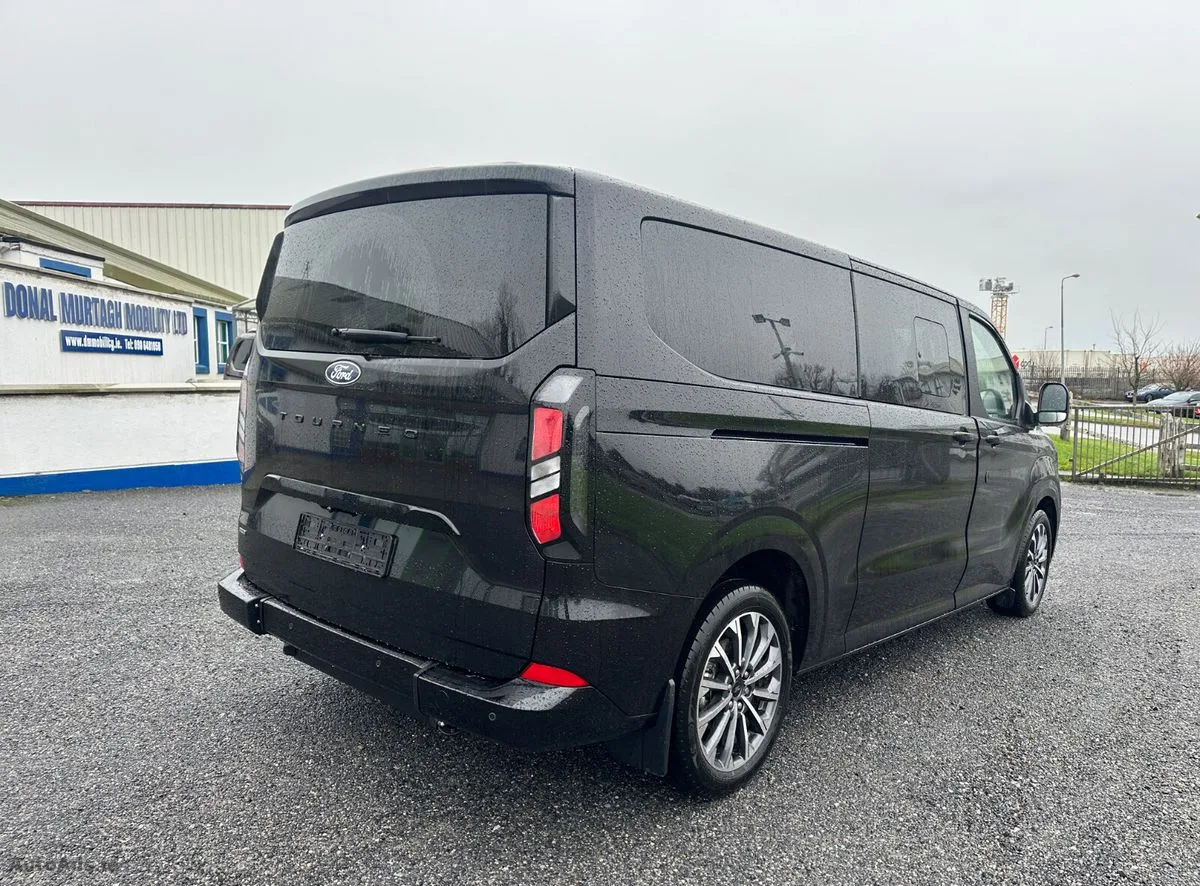 2026 Ford Tourneo Custom – photo 6