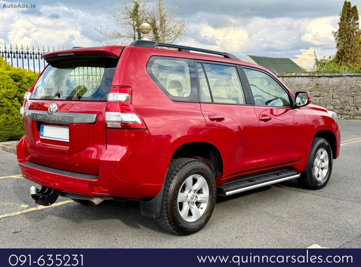 2017 Toyota Land Cruiser – photo 3