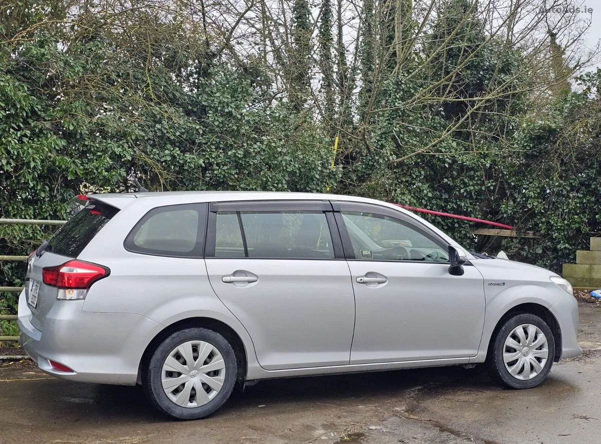 2017 Toyota Corolla – photo 2
