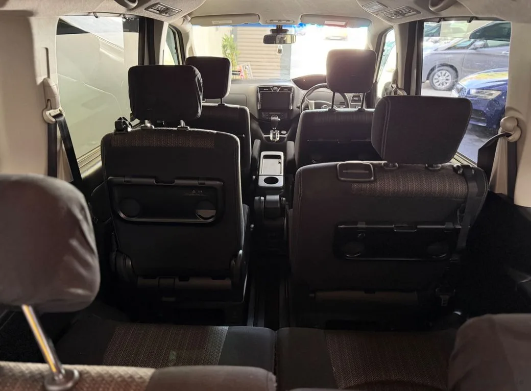 2015 Nissan Serena – photo 17
