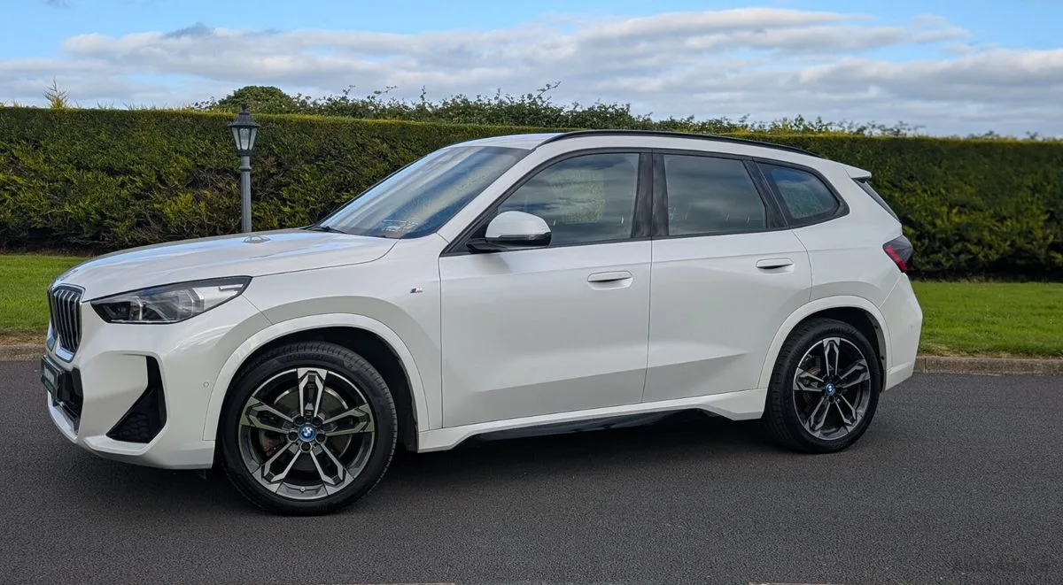 2023 BMW iX1 – photo 11
