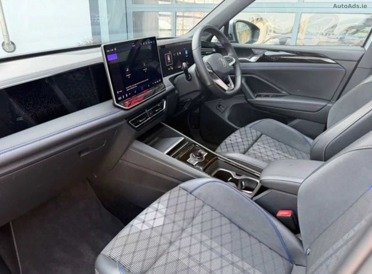 2025 Volkswagen Tiguan – photo 17