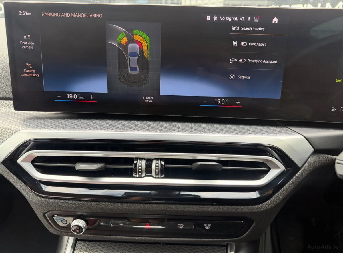 2023 BMW 3-Series – photo 18