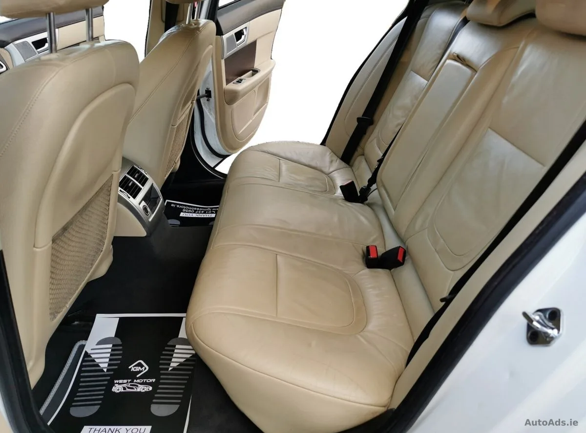 2011 Jaguar XF – photo 10