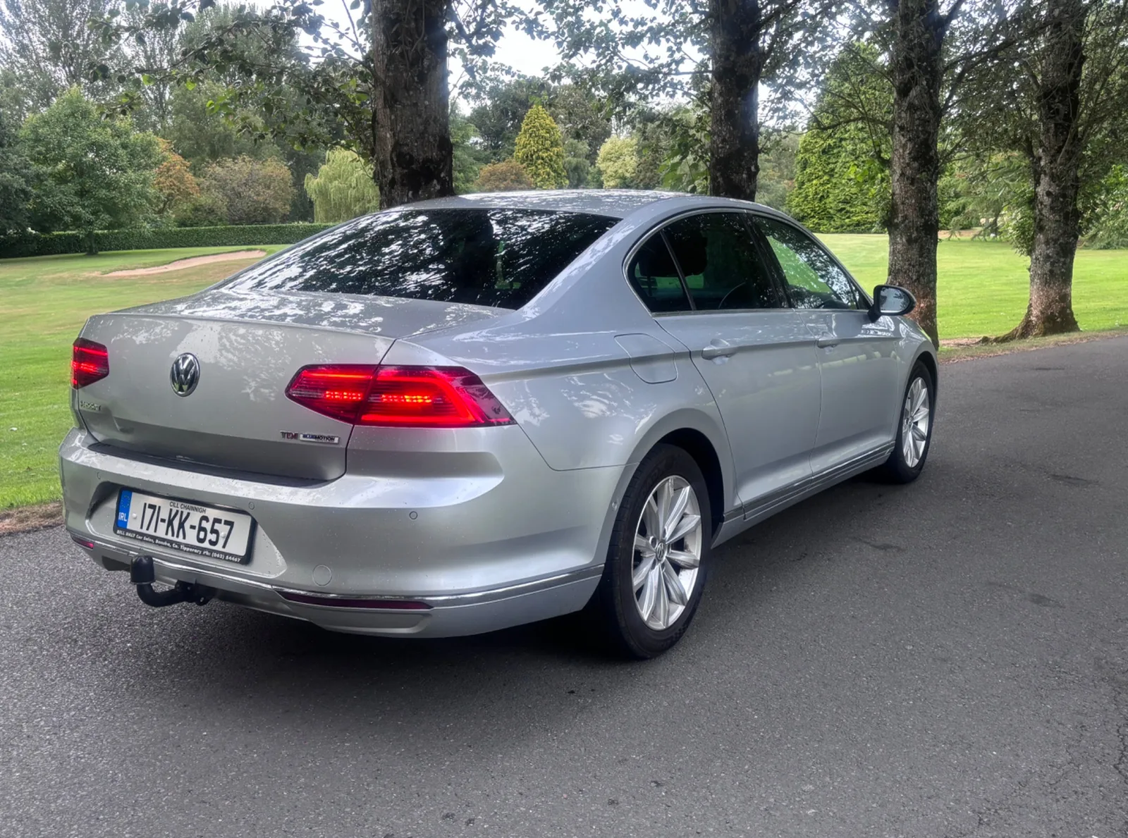 2017 Volkswagen Passat – photo 1