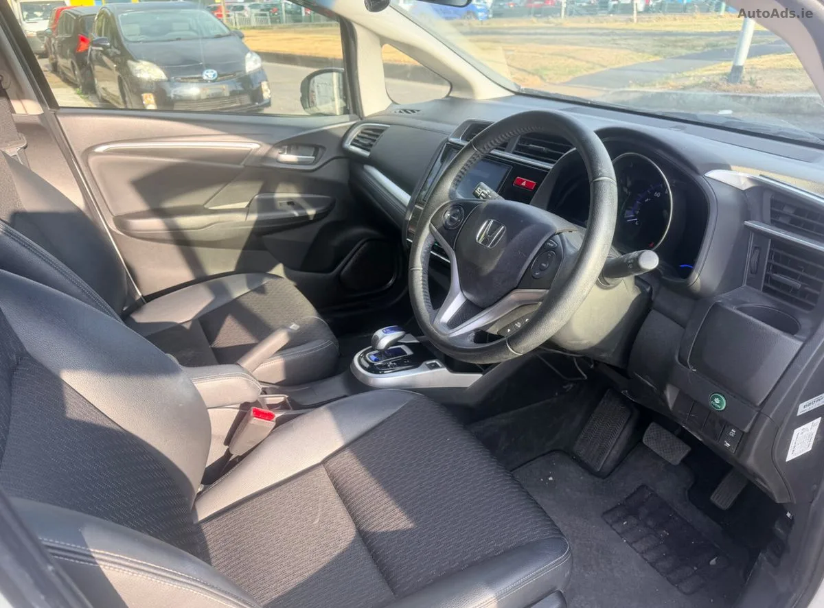 2015 Honda Fit – photo 15