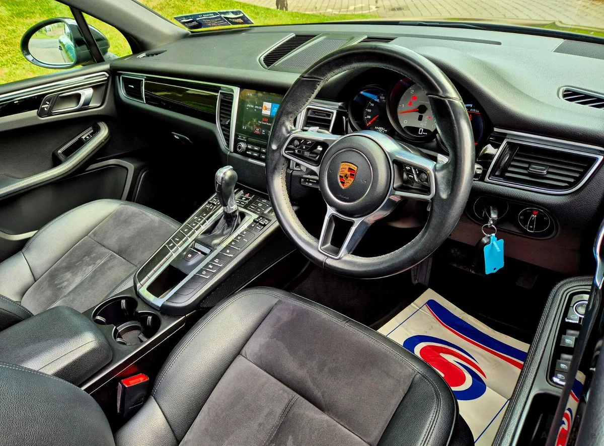 2018 Porsche Macan – photo 12