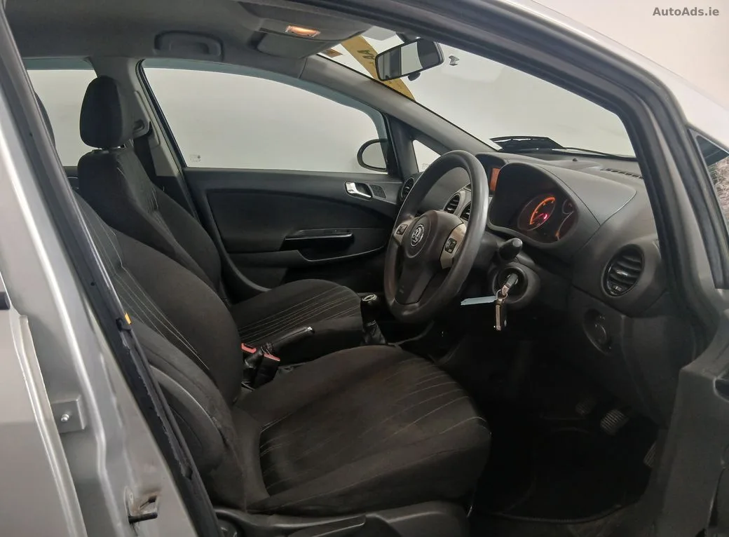 2010 Vauxhall Corsa – photo 11