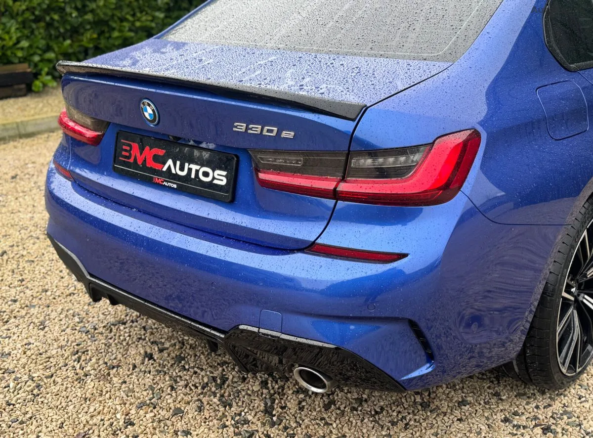 2022 BMW 3-Series – photo 8