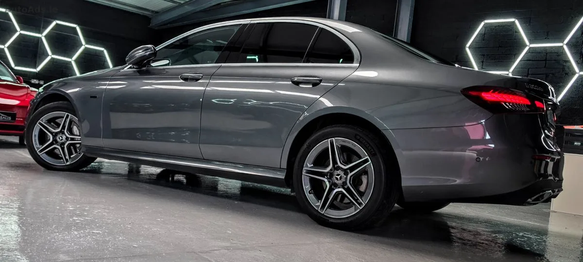 2021 Mercedes-Benz E-Class – photo 15