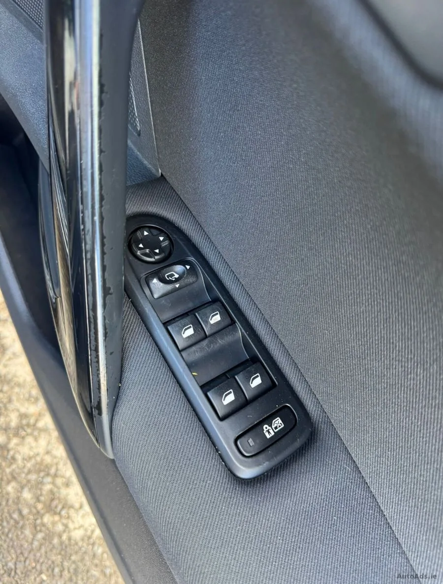 2014 Volkswagen Passat – photo 15