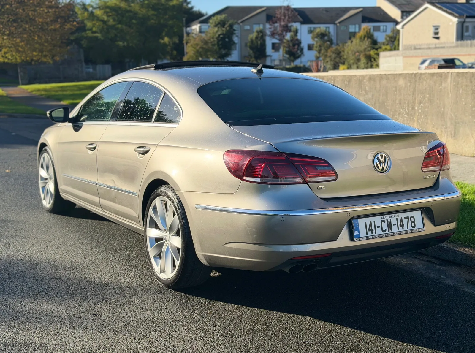 2014 Volkswagen Passat – photo 2