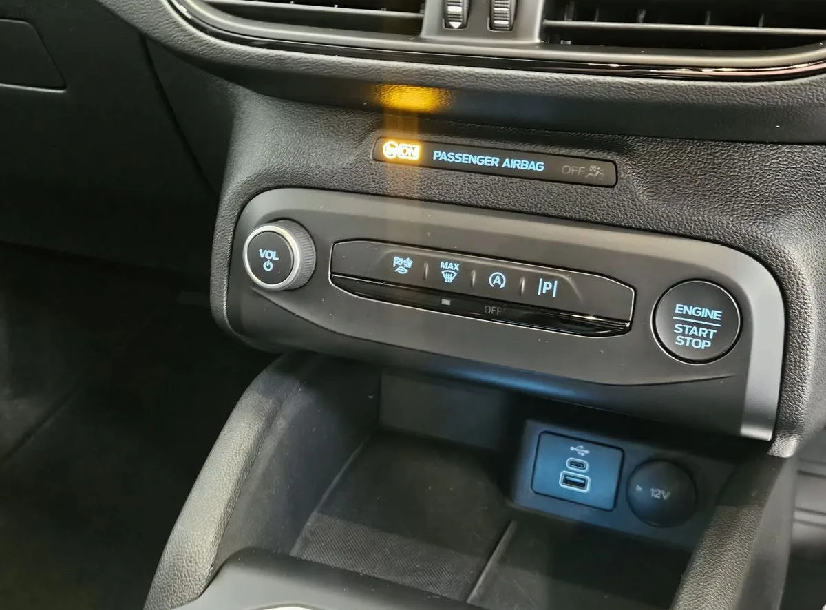 2023 Ford Focus – photo 12